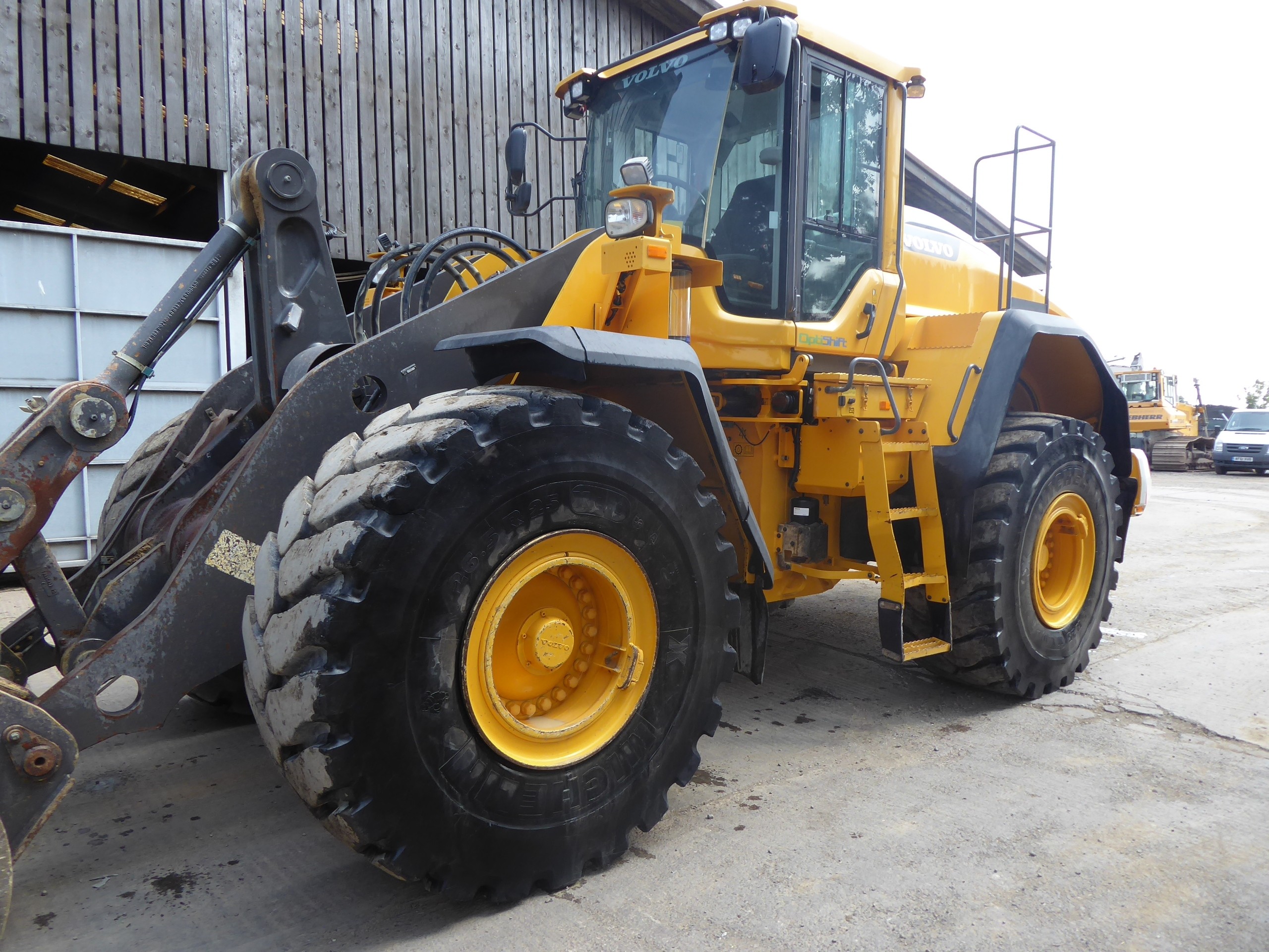 2014 Volvo L150H - Wheel Loaders - Machines
