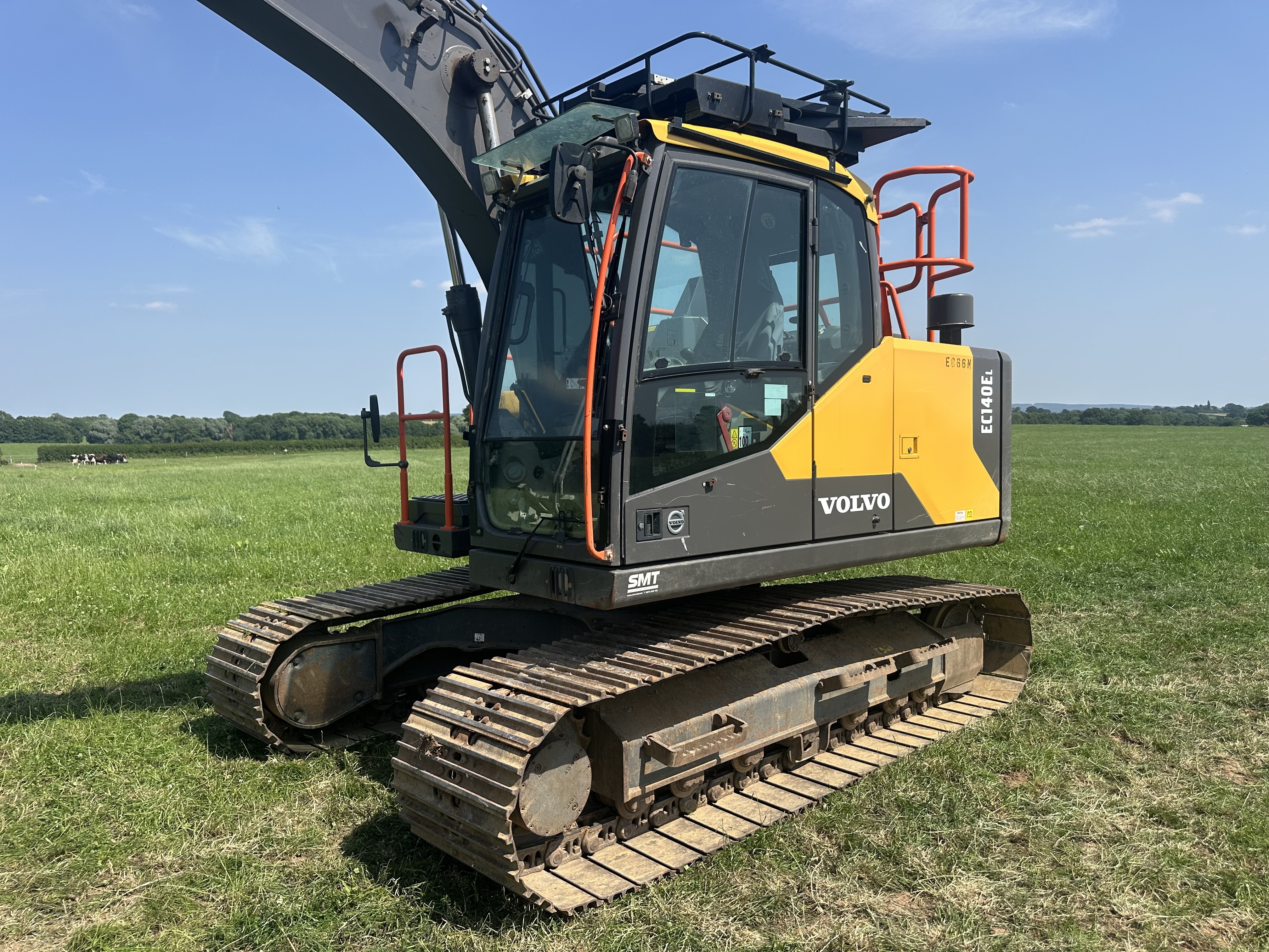  2023 Volvo EC140EL